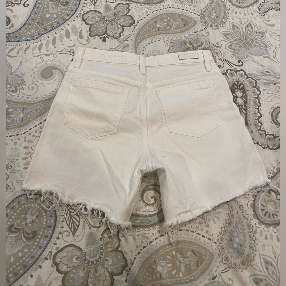 NWT BlankNYC The Warren High Rise Mid Length raw hem shorts, white, Sz 27 - Picture 6 of 8